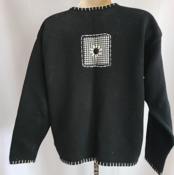 Talbots Womens small Black/White Flower Cardigan - Picture 2 of 7